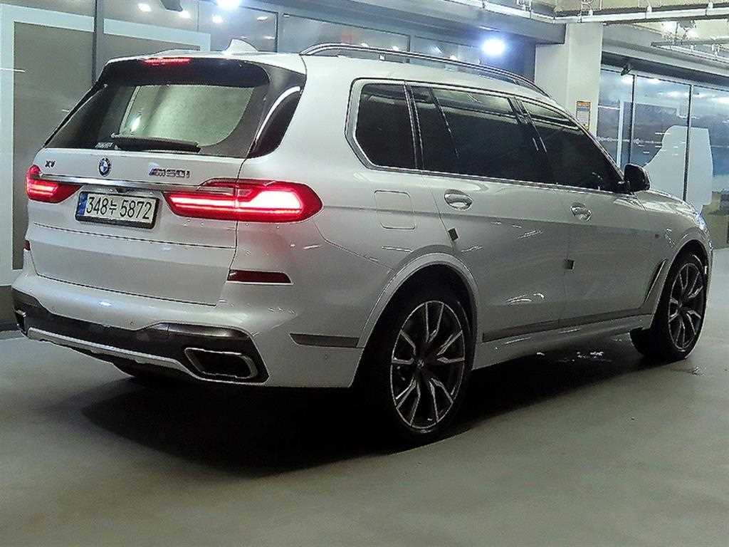 BMW X7 - Vista 4
