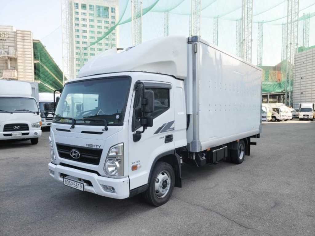 medium and large cargo truck - Vista 2