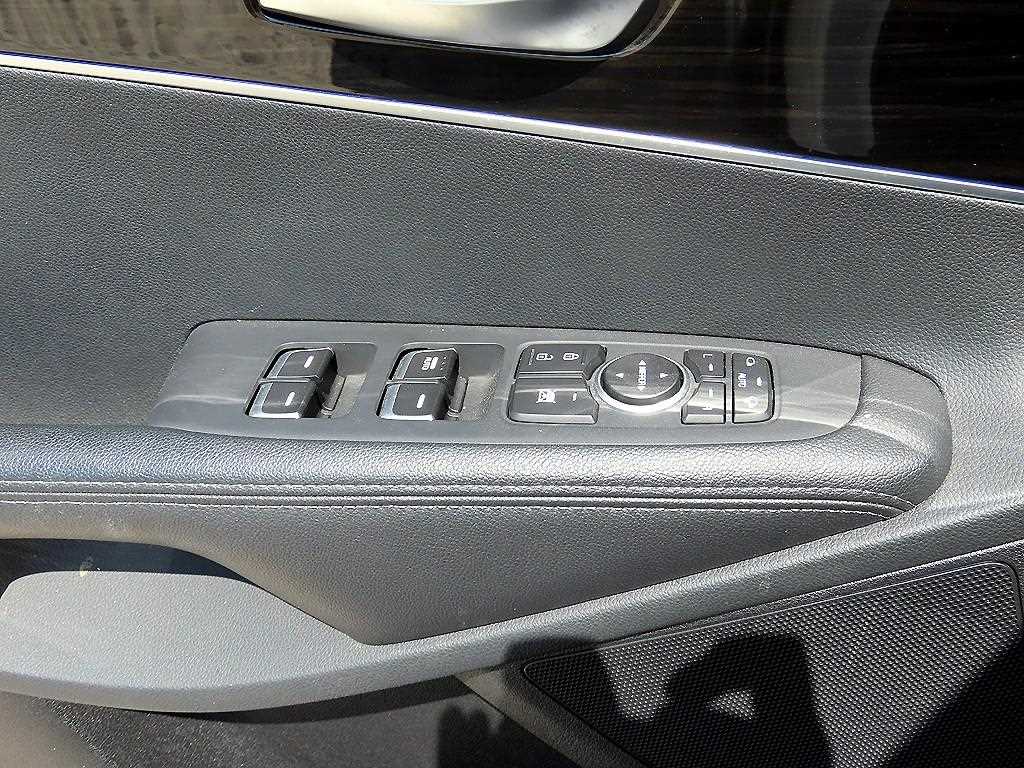 KIA Sorento - Vista 11