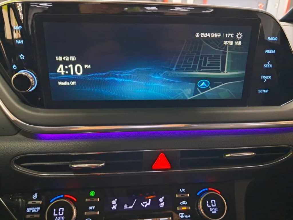 HYUNDAI Sonata - Vista 11