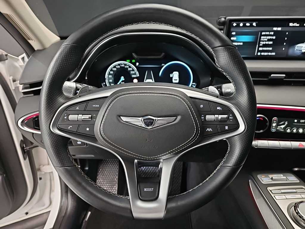 Genesis GV70 - Vista 9