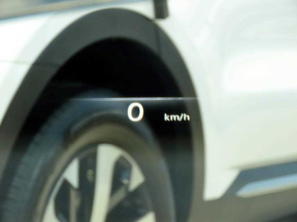 Genesis G80 - Vista 10