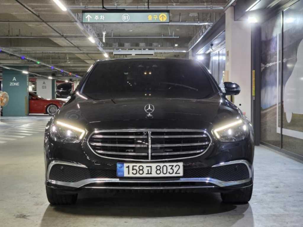 Mercedes Benz E class 2023 Negro - Importación desde Corea - HF Imports Iquique - Foto 1