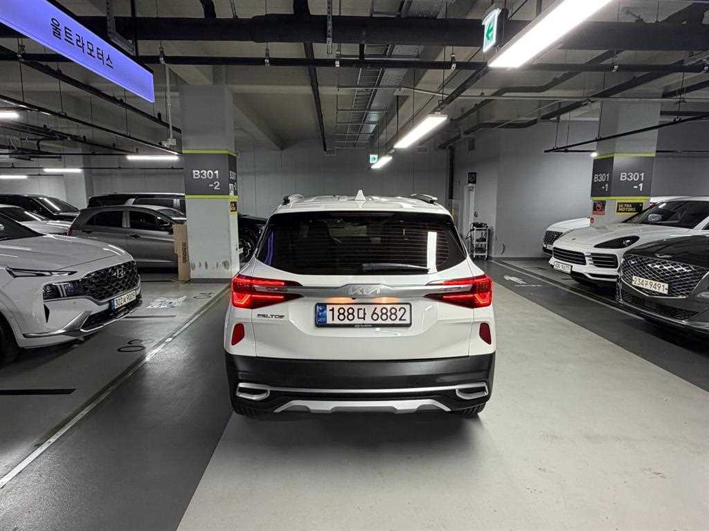 KIA Seltos - Vista 3