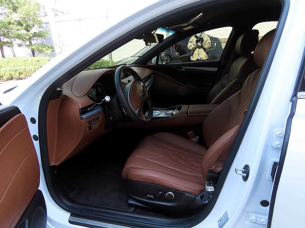 Genesis G80 - Vista 5