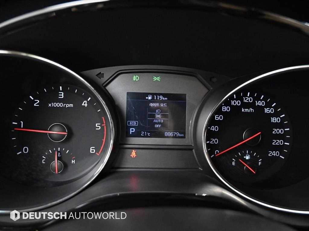KIA Carnival - Vista 8