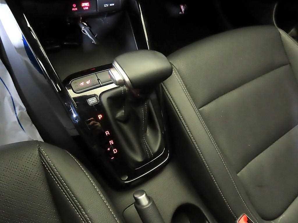 KIA Stonic - Vista 12