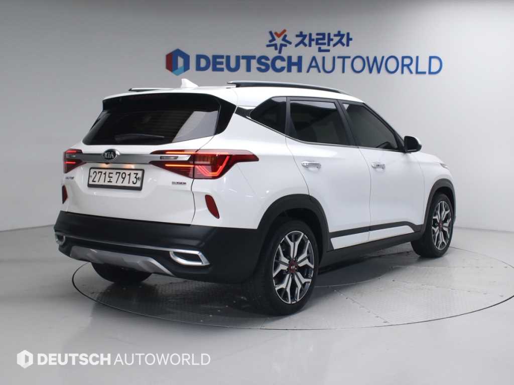 KIA Seltos - Vista 3