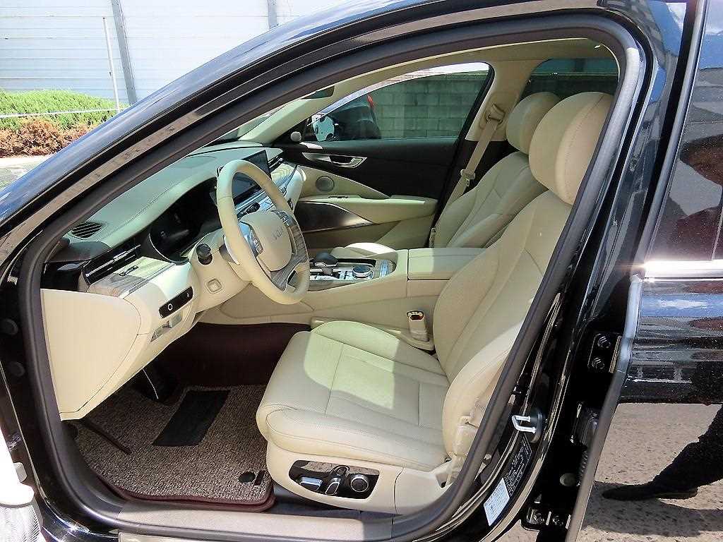 KIA K9 - Vista 6