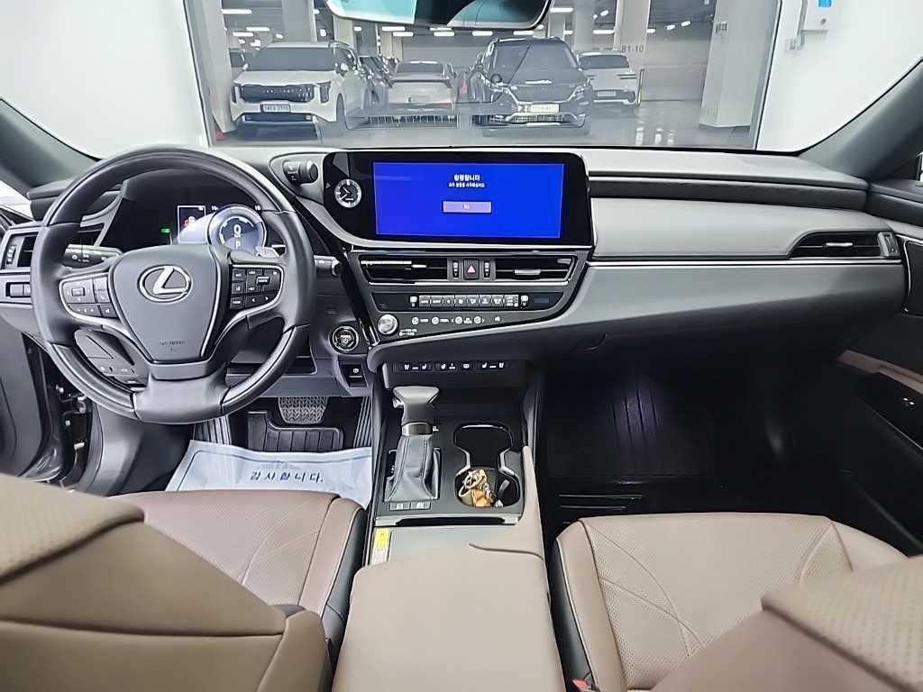 Lexus ES - Vista 7