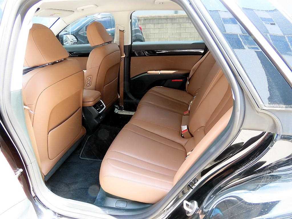 HYUNDAI Grandeur - Vista 6