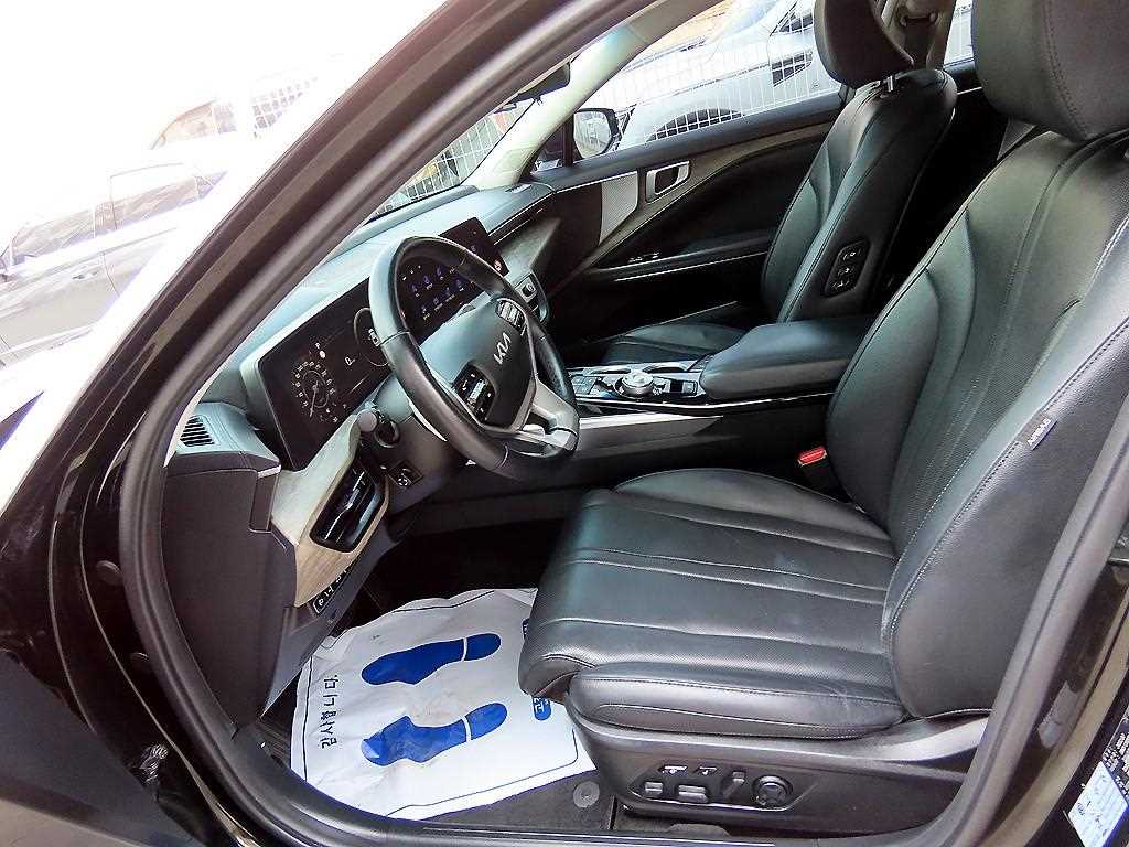 KIA K8 - Vista 5