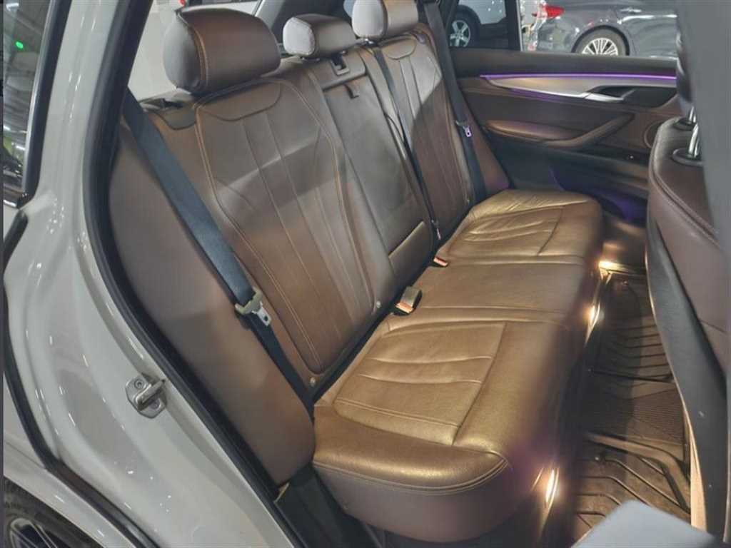 BMW X5 - Vista 7
