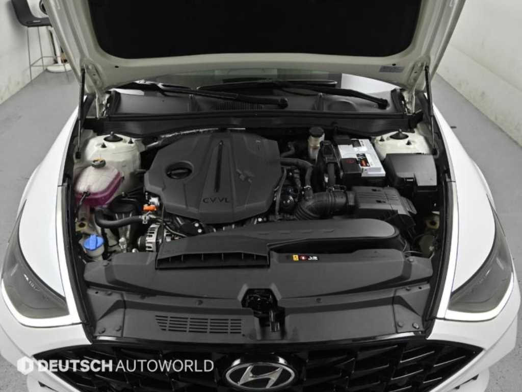 HYUNDAI Sonata - Vista 6