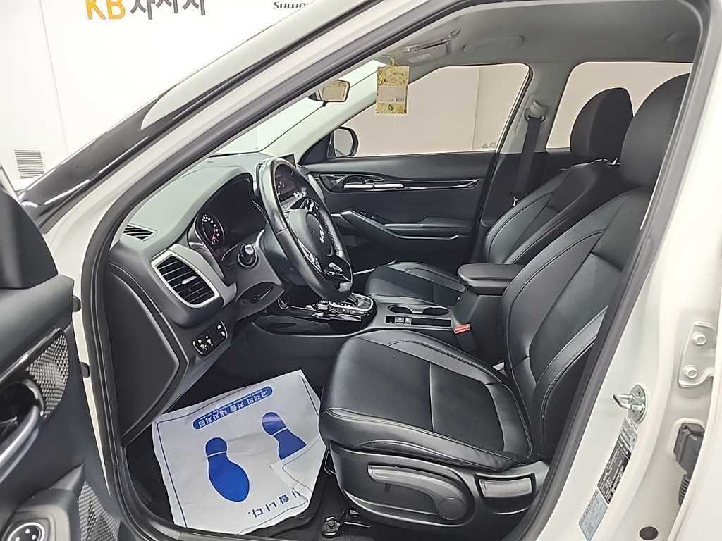 KIA Seltos - Vista 11