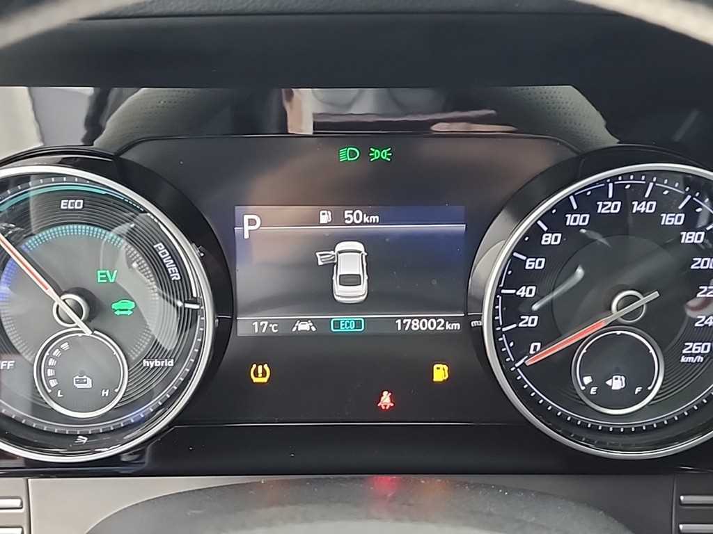HYUNDAI Grandeur - Vista 6