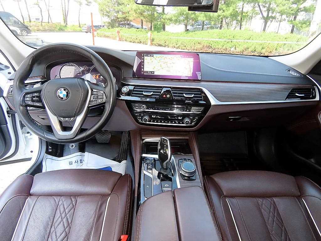 BMW 5 Series - Vista 7