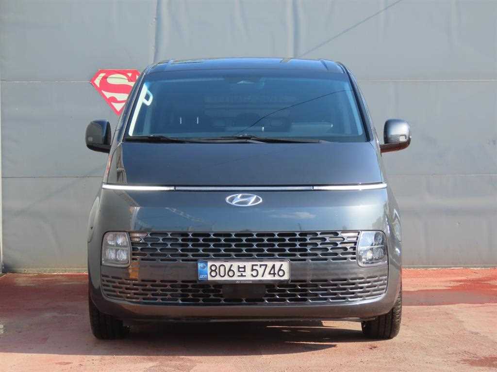 HYUNDAI Staria - Vista 2