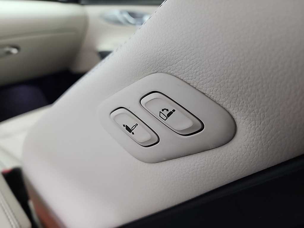 Genesis GV70 2024 Blanco - Importación desde Corea - HF Imports Iquique - Foto 14