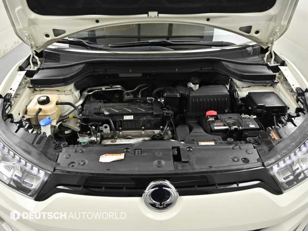 Ssangyong Tivoli - Vista 6