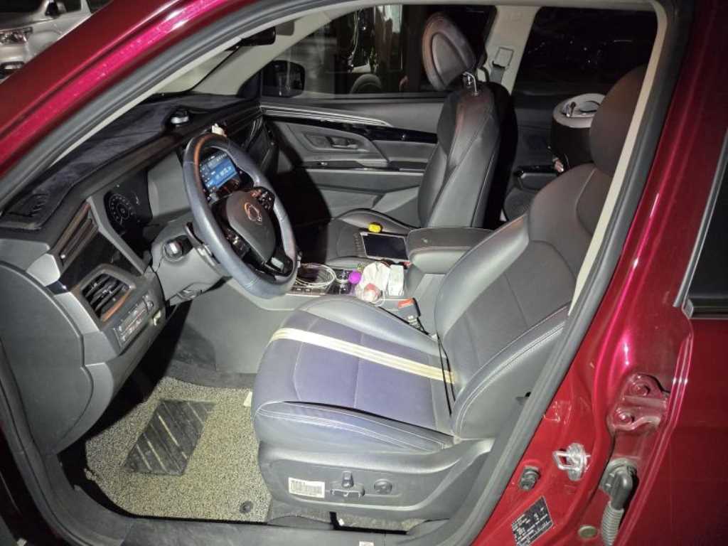 Ssangyong Korando - Vista 4