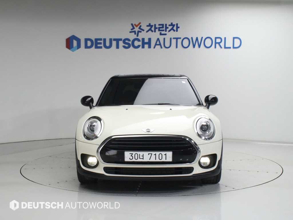 Mini Clubman - Vista 3