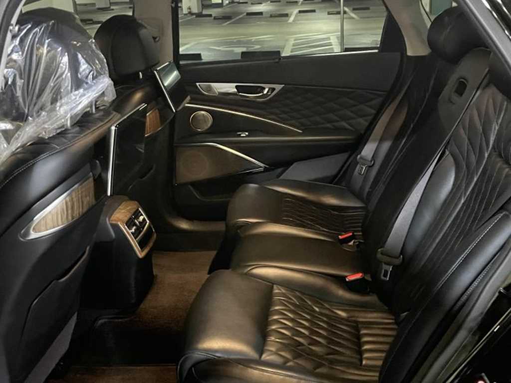 KIA K9 - Vista 7