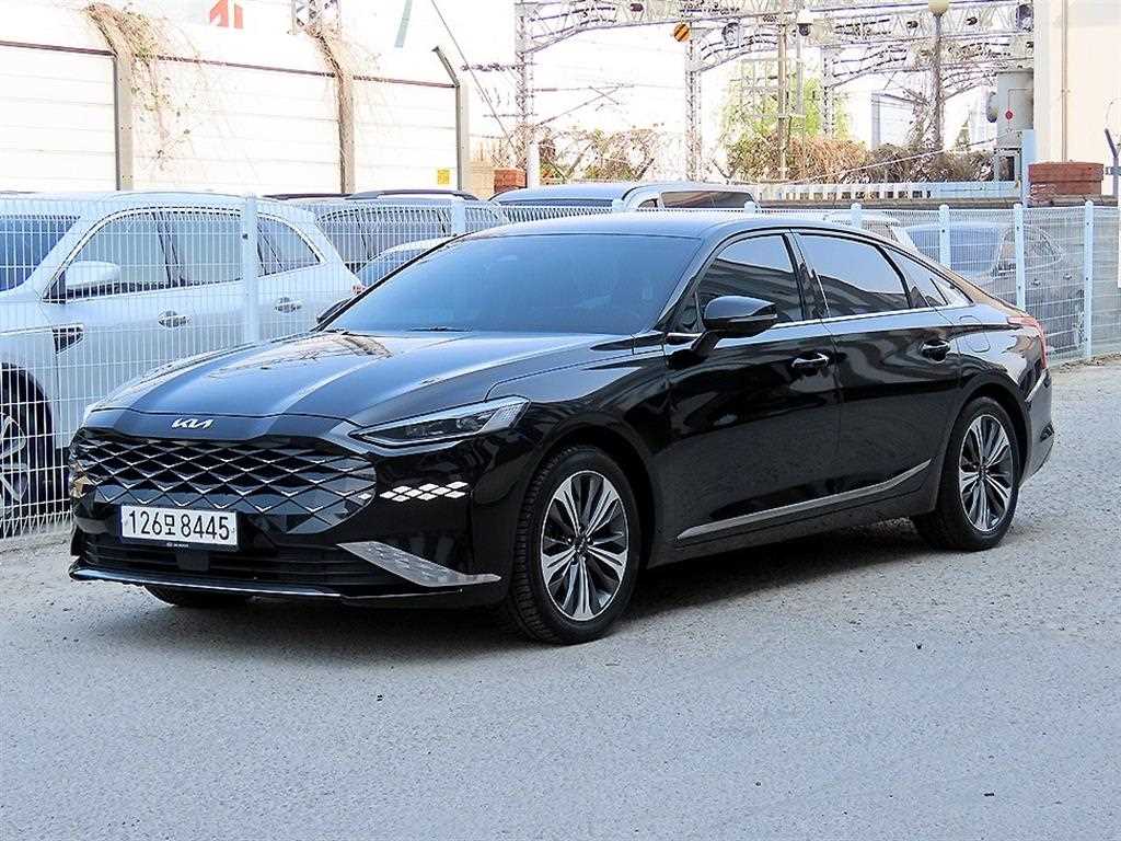 KIA K8 - Vista 2