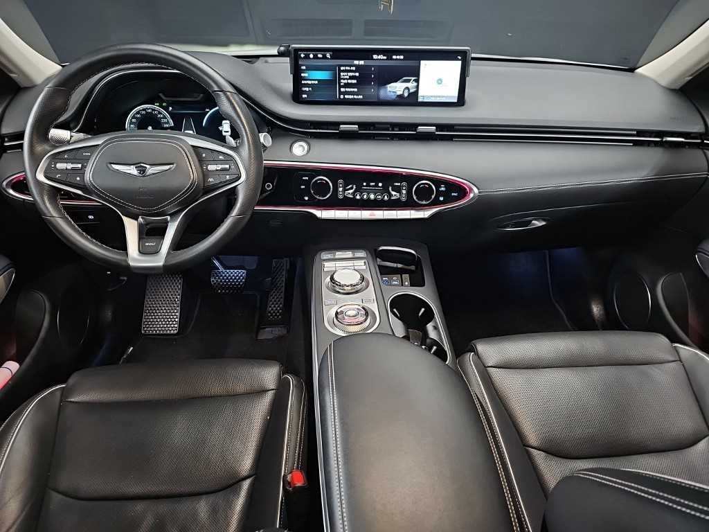 Genesis GV70 - Vista 7
