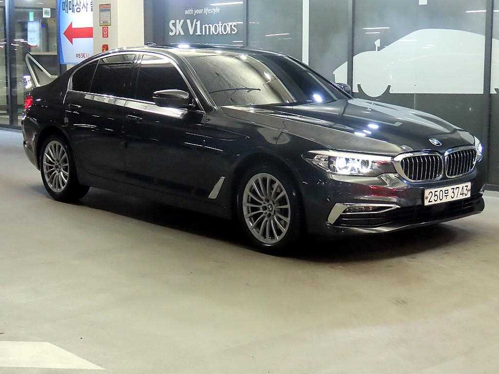 BMW 5 Series 2020 Gris - Importación desde Corea - HF Imports Iquique - Foto 1