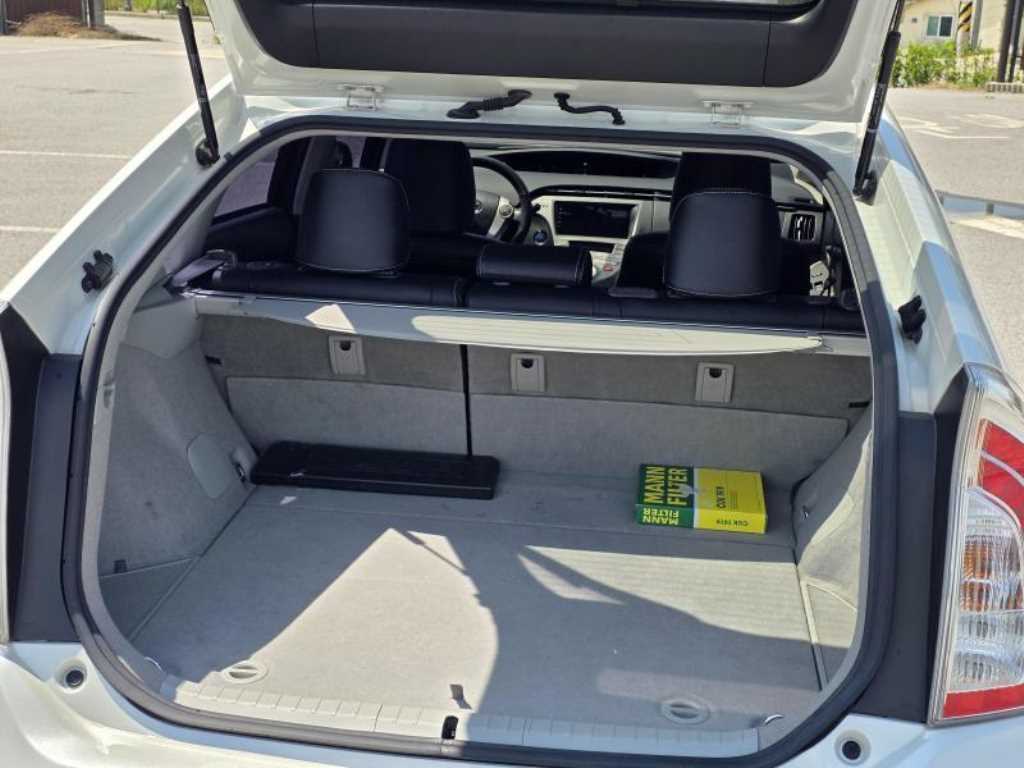 Toyota Prius - Vista 12