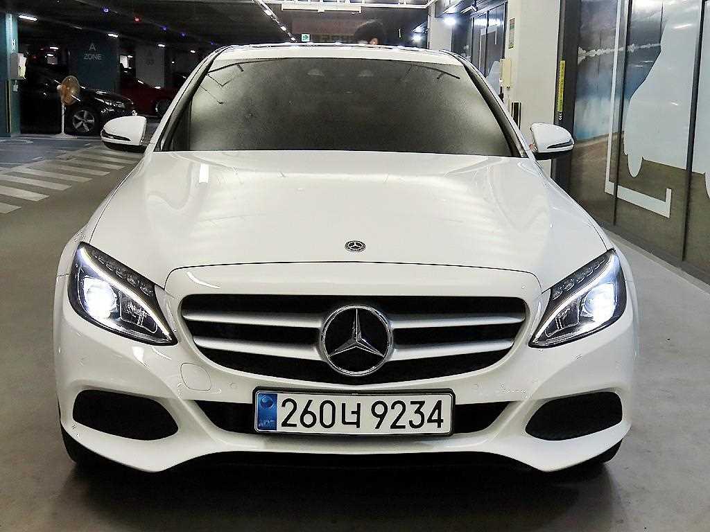 Mercedes Benz C Class - Vista 2
