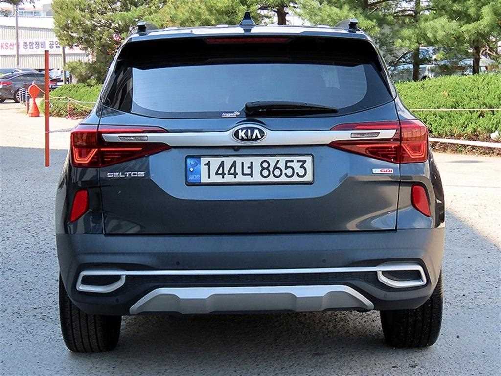 KIA Seltos - Vista 4