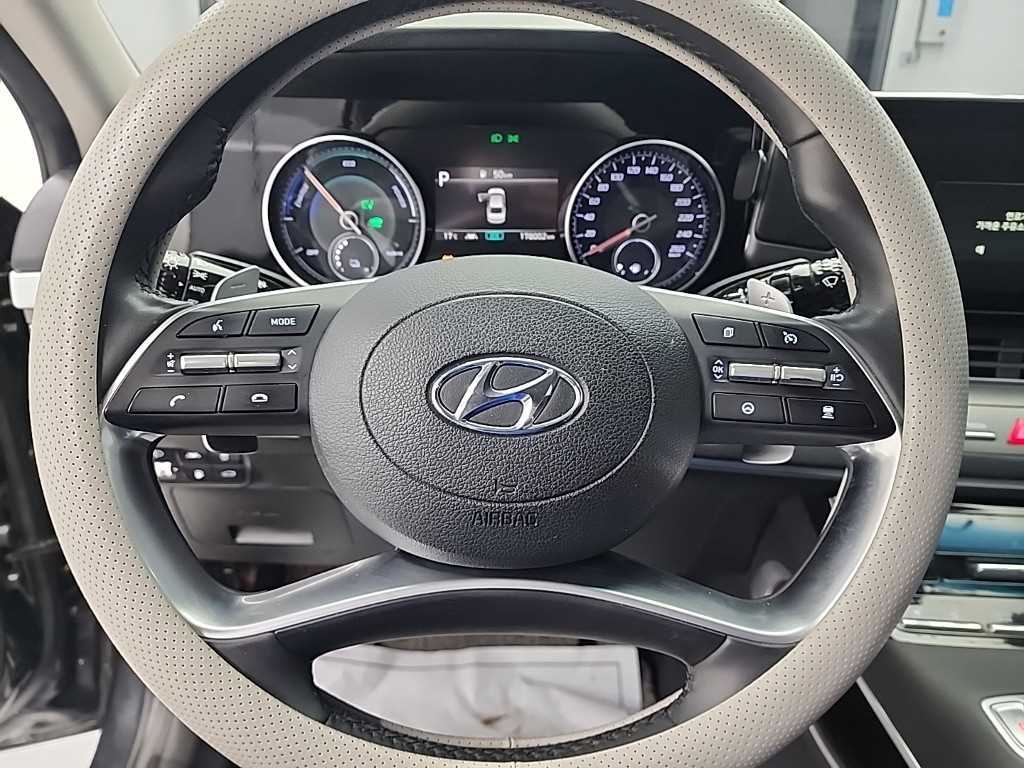 HYUNDAI Grandeur - Vista 9