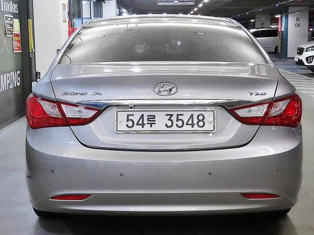 HYUNDAI Sonata - Vista 5