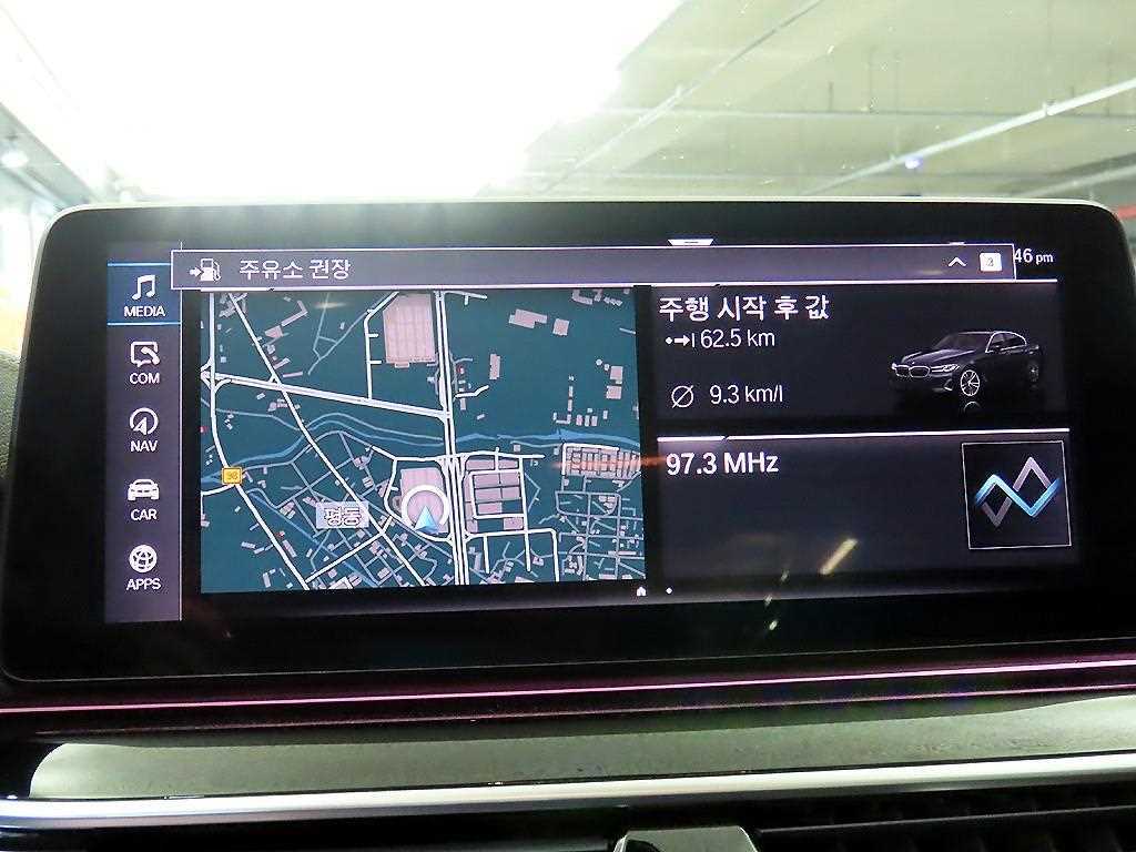 BMW 5 Series 2021 Negro - Importación desde Corea - HF Imports Iquique - Foto 13