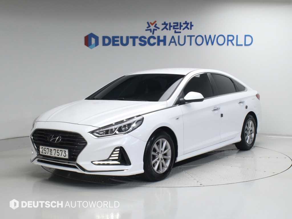 HYUNDAI Sonata 2019 Blanco - Importación desde Corea - HF Imports Iquique - Foto 1