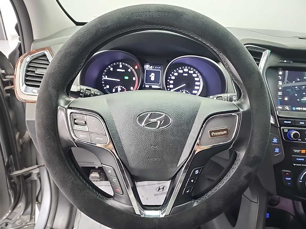 HYUNDAI Santa Fe - Vista 9
