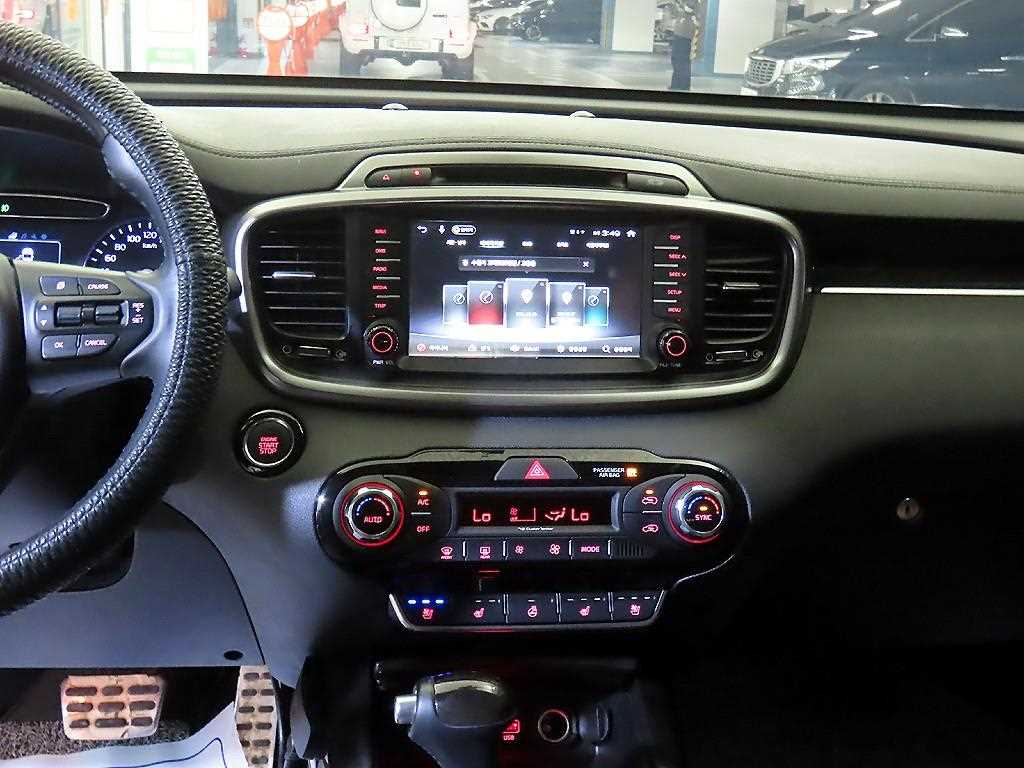 KIA Sorento - Vista 11