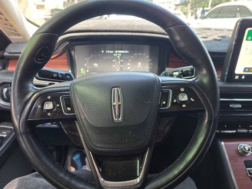 Lincoln Aviator - Vista 3