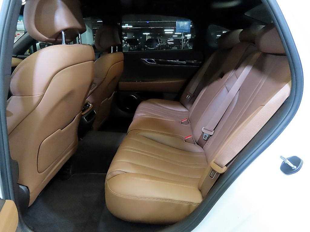 Genesis G80 - Vista 7