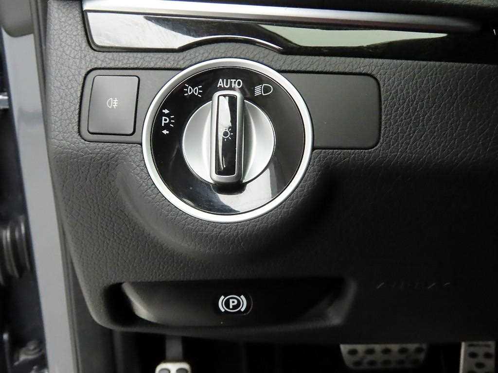 Mercedes Benz E class 2015 Gris - Importación desde Corea - HF Imports Iquique - Foto 13