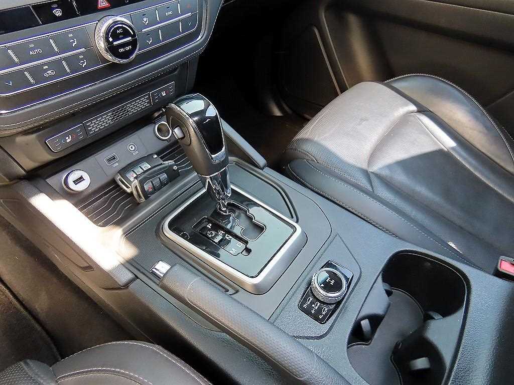 Ssangyong Rexton - Vista 10