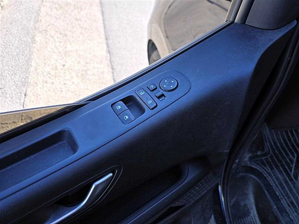HYUNDAI Staria 2022 Azul - Importación desde Corea - HF Imports Iquique - Foto 15