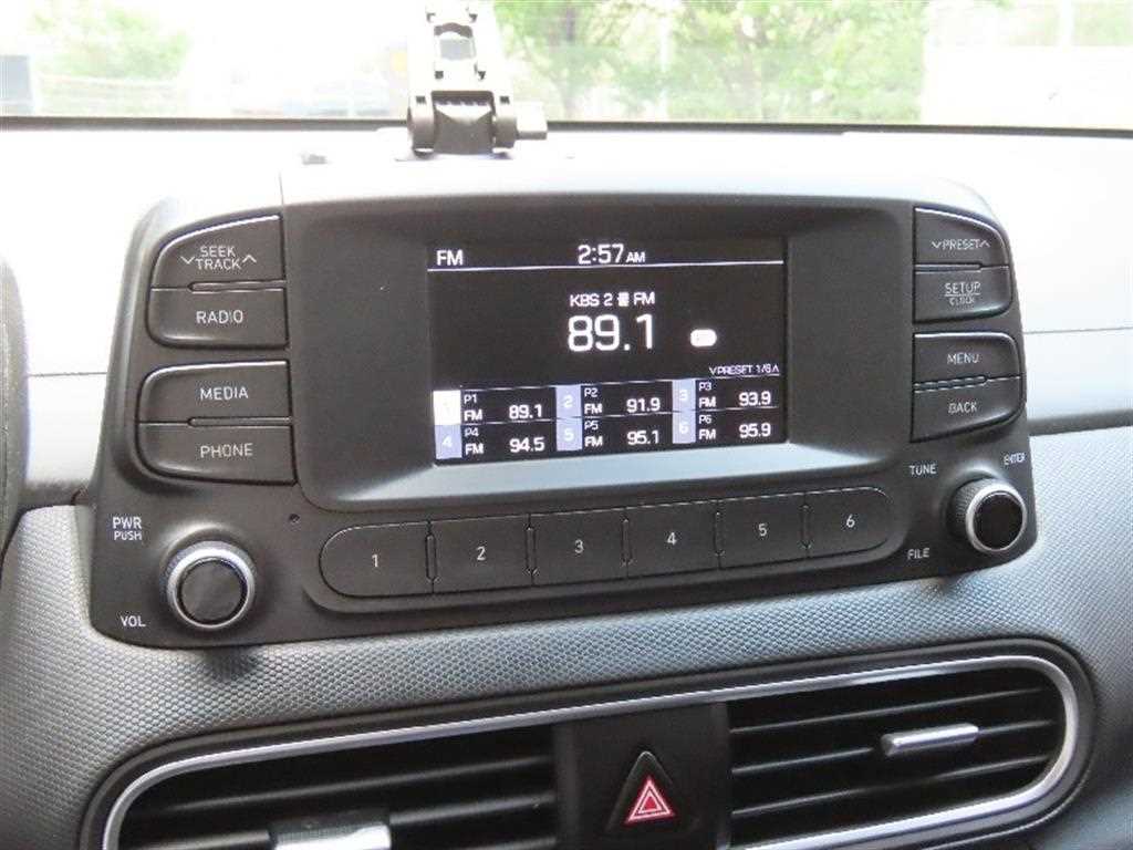 HYUNDAI Kona - Vista 8