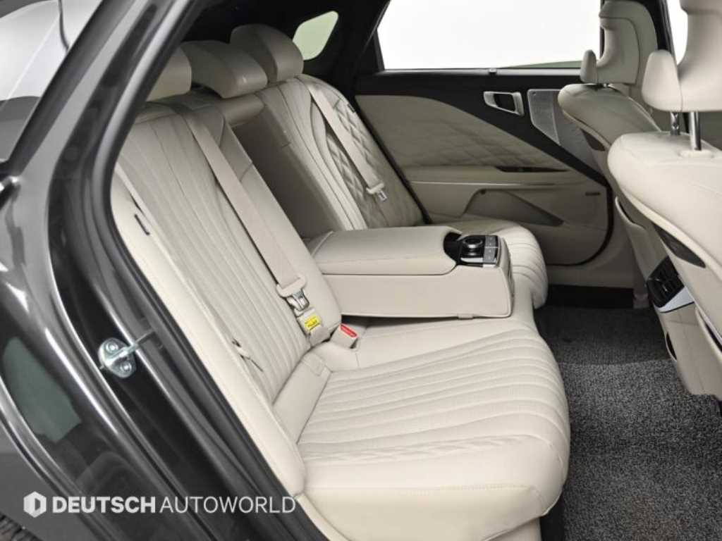 KIA K8 - Vista 12