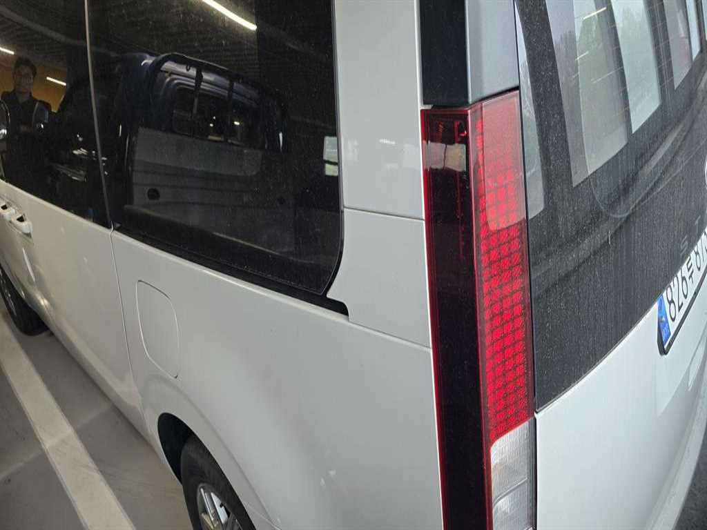 HYUNDAI Staria 2025 Blanco - Importación desde Corea - HF Imports Iquique - Foto 14