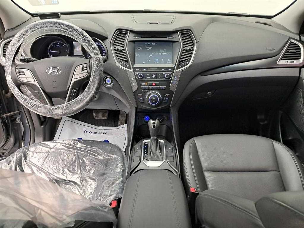 HYUNDAI Santa Fe - Vista 6