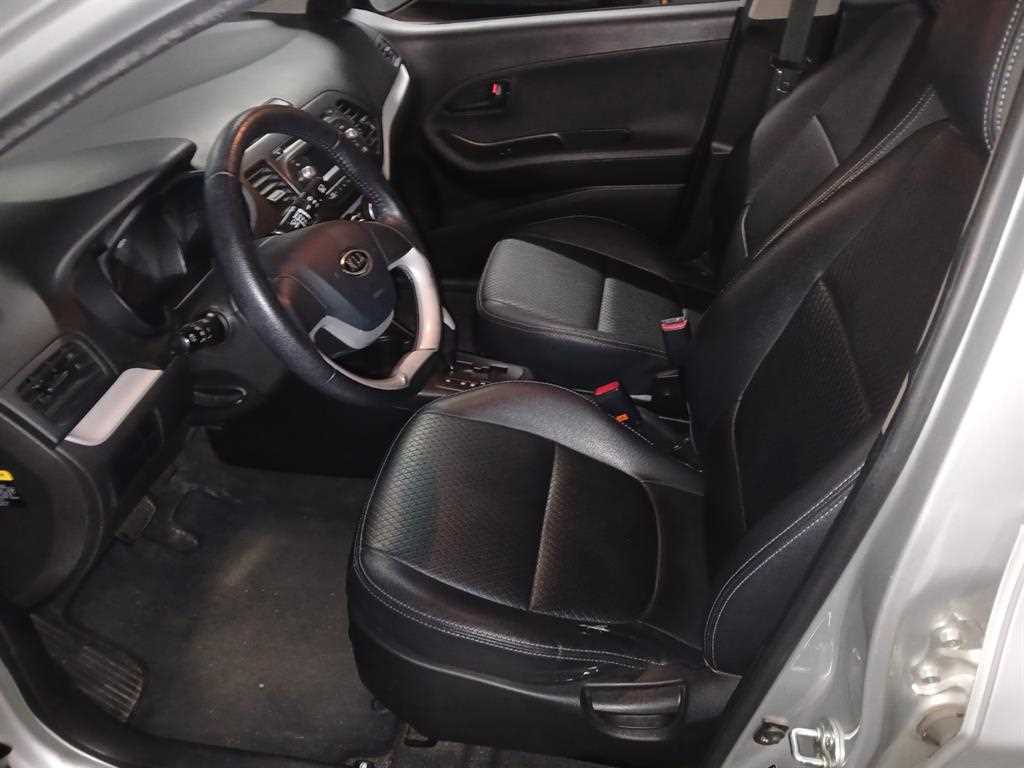 KIA Morning - Vista 11