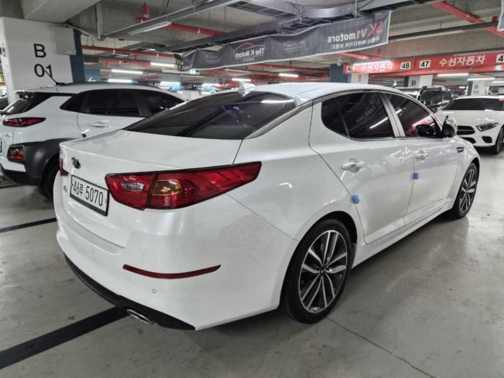 KIA K5 - Vista 4